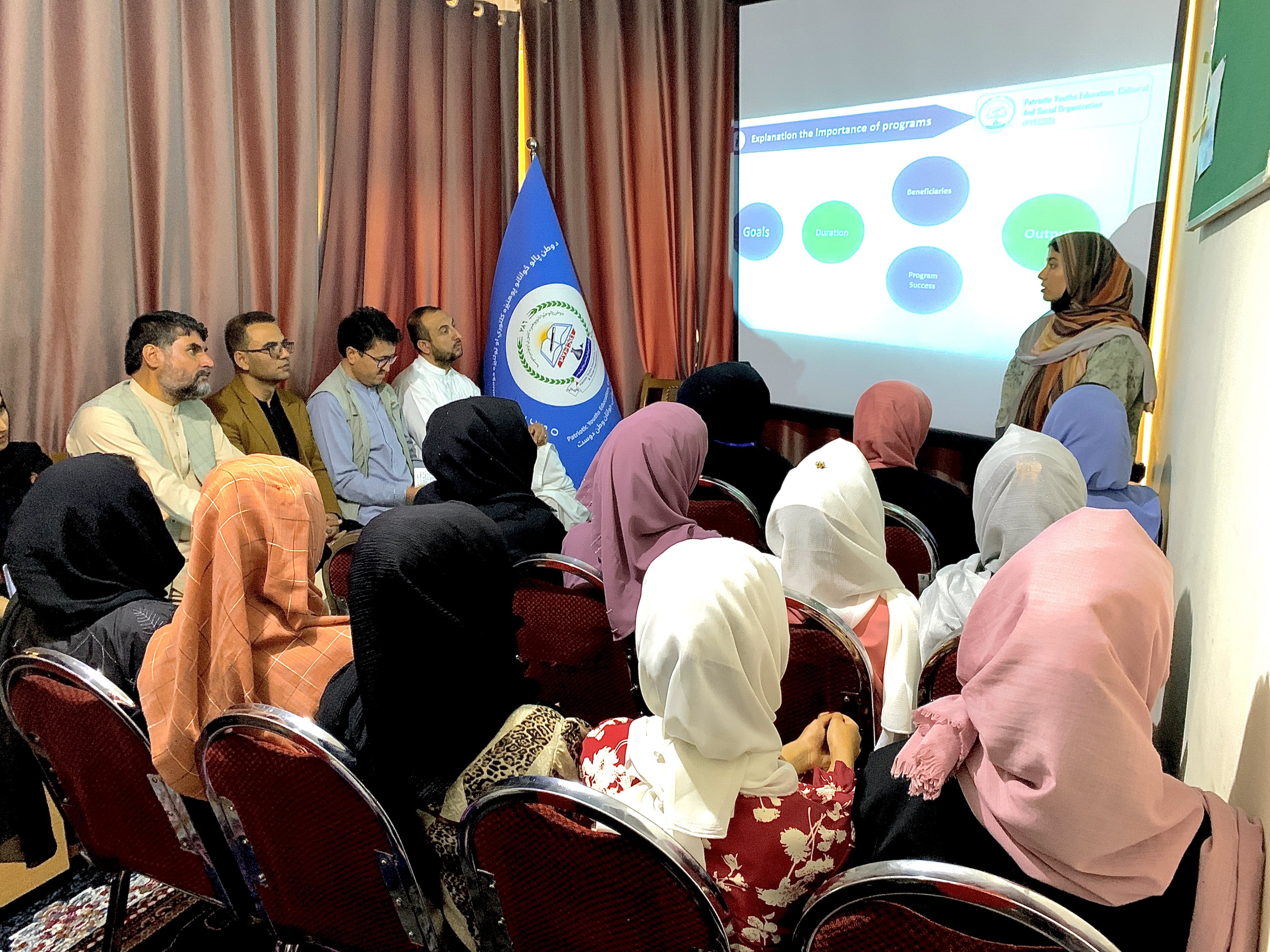 Hosa Niazi�s Success in Digital Marketing: A New Career Path